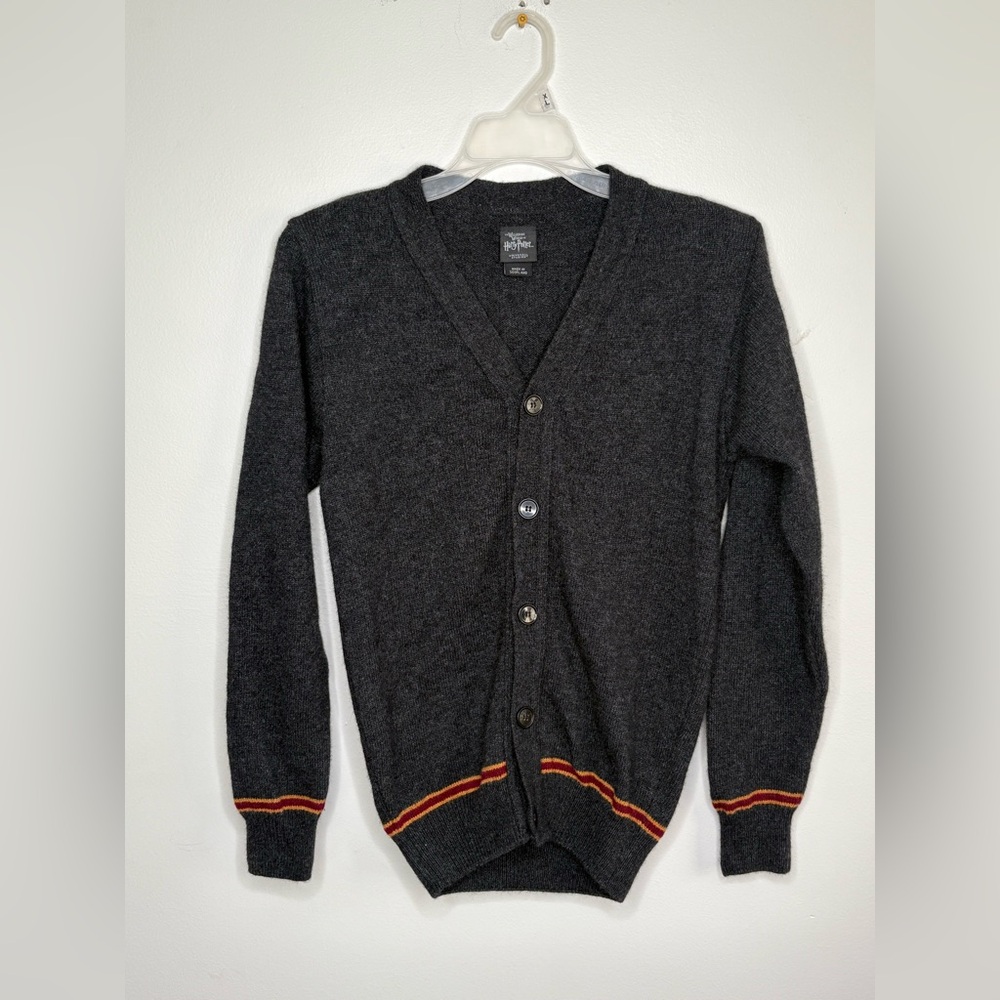 The Wizarding World of Harry Potter Gryffindor Cardigan Sweater - Picture 2 of 10